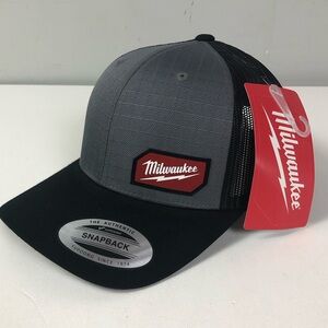 Milwaukee Tools Authentic SnapBack Mesh Cap Baseball Trucker Hat Gridiron NWT